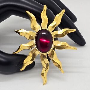 Vintage National Gallery of Art Sun Star Brooch Red Cabochon Center Gold-tone